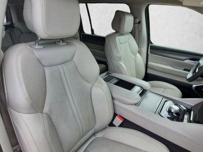 2023 Jeep Wagoneer L Series III 4x2