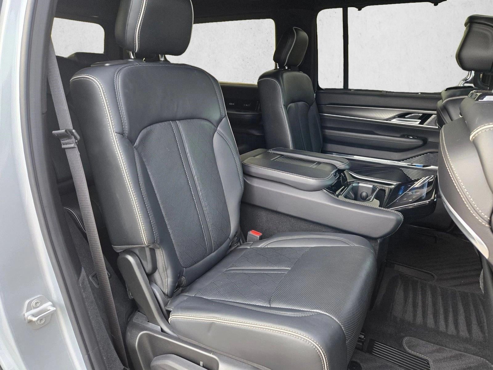 2023 Jeep Grand Wagoneer Series II Obsidian