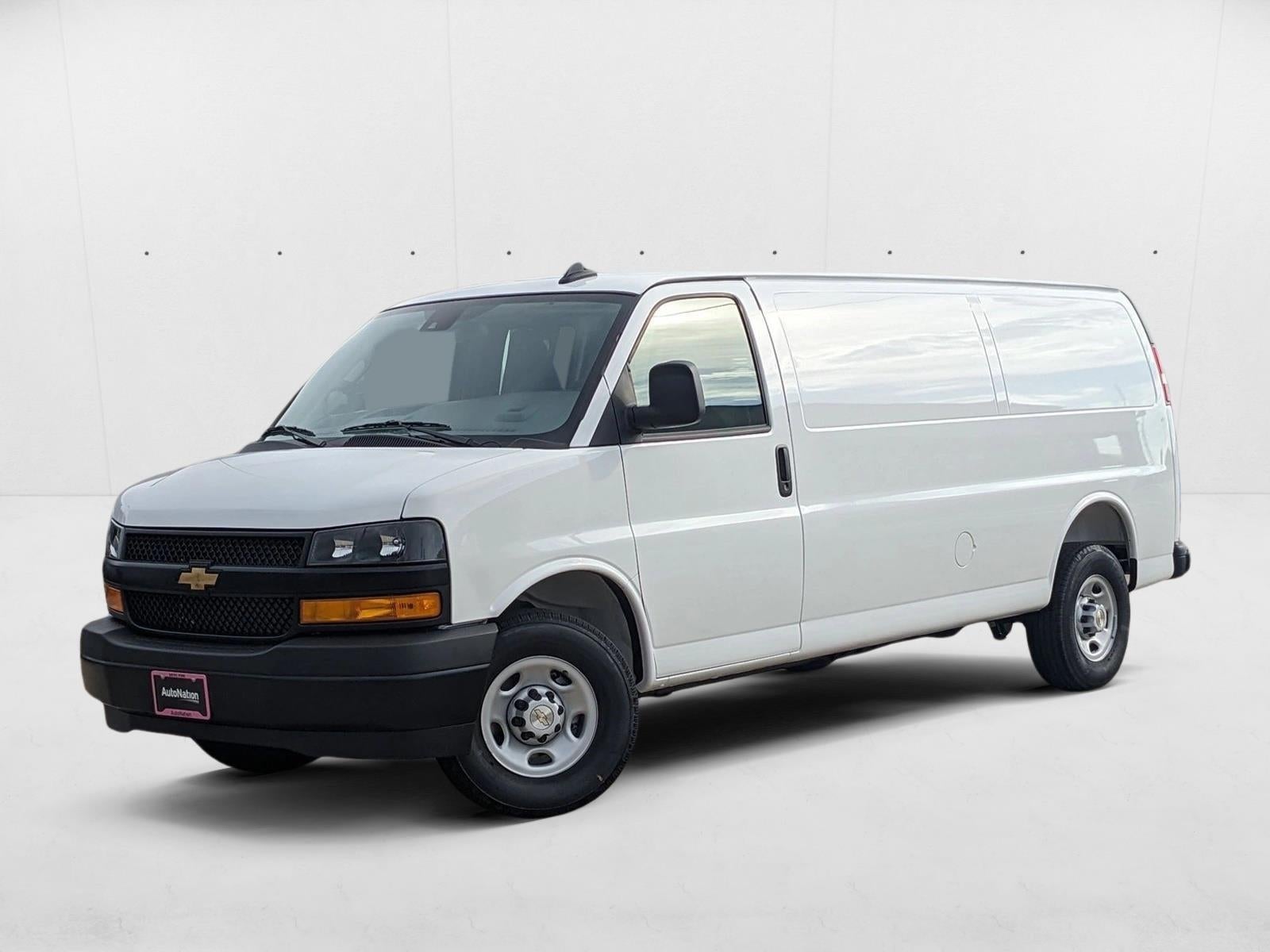 2025 Chevrolet Express Cargo 3500 Base