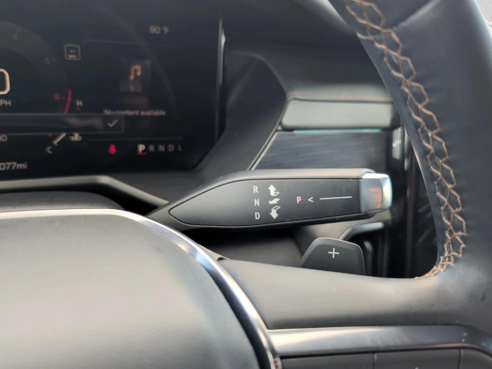 2025 GMC Acadia AT4 - Photo 12