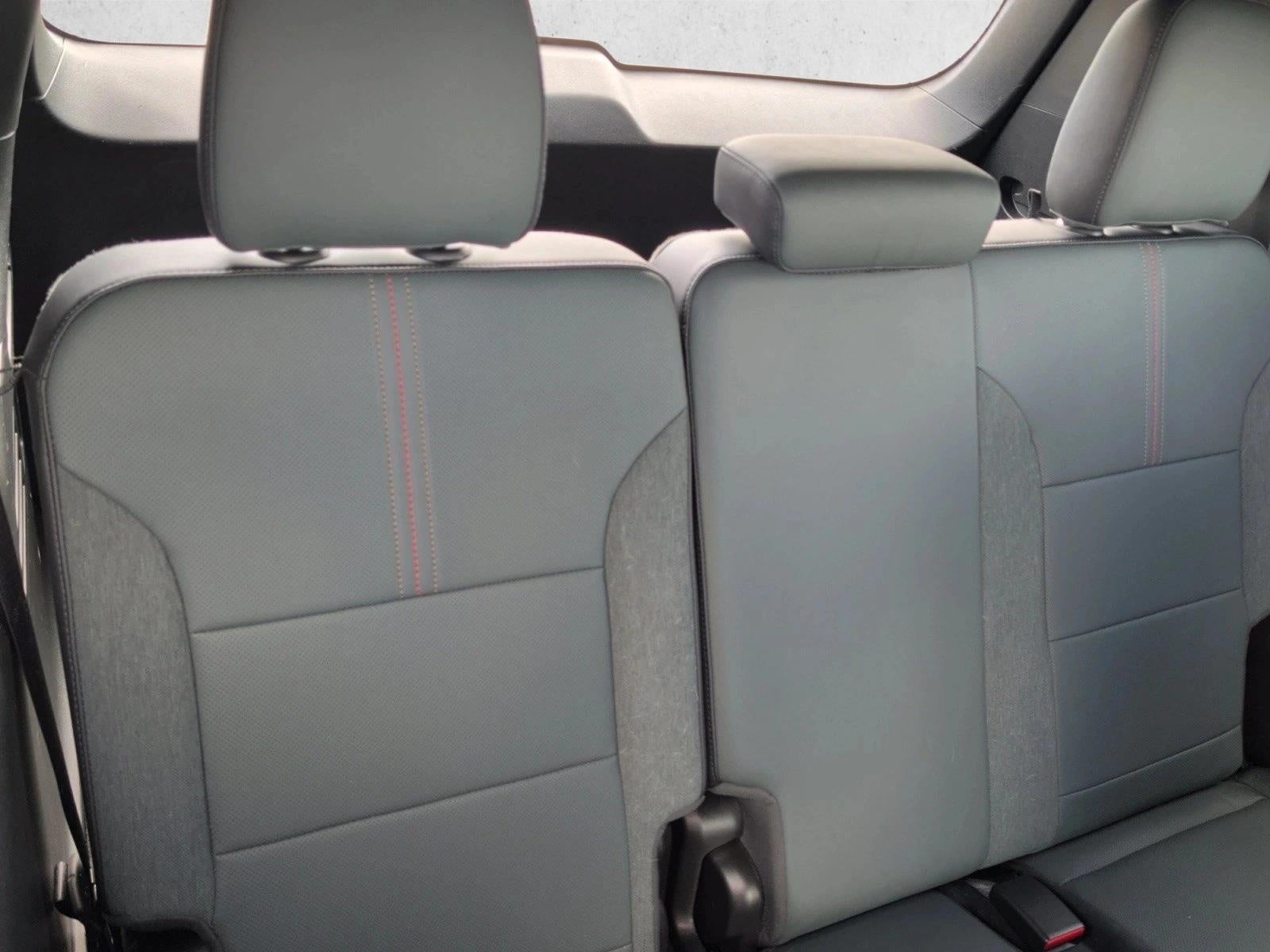 2025 GMC Acadia AT4 - Photo 20