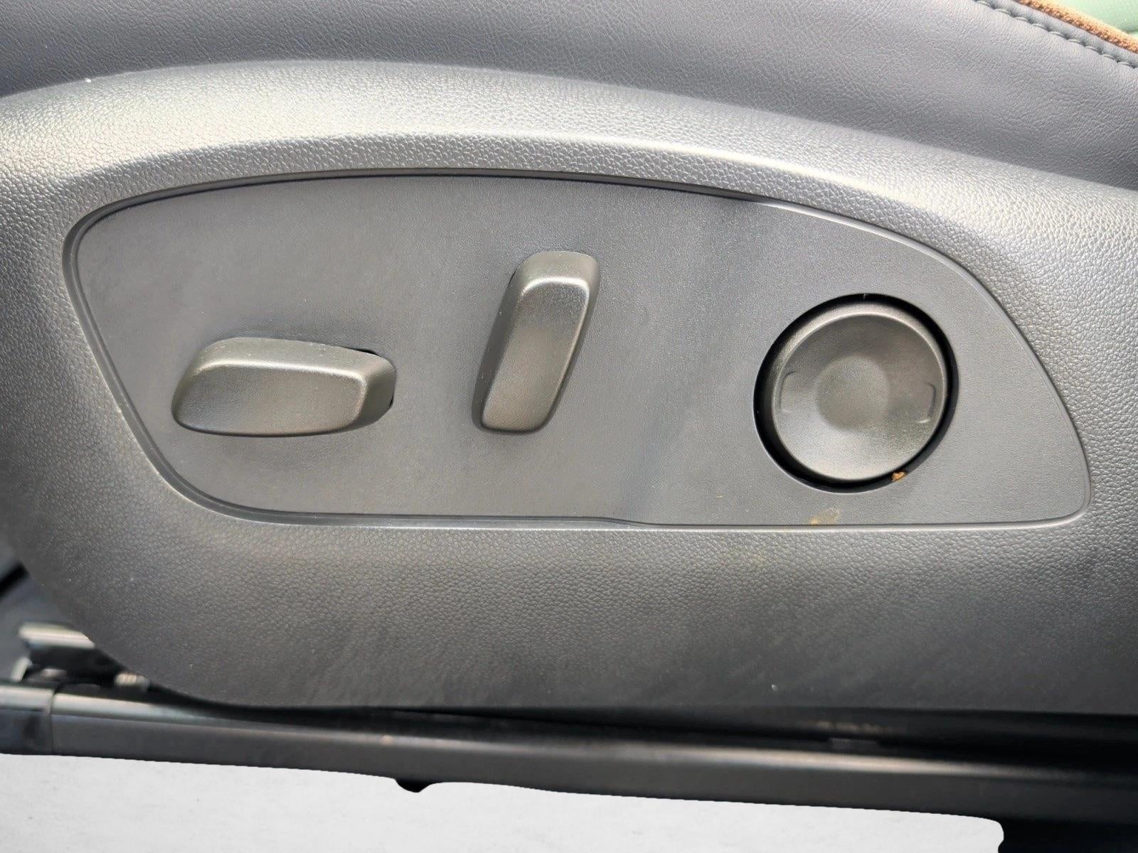 2025 GMC Acadia AT4 - Photo 26