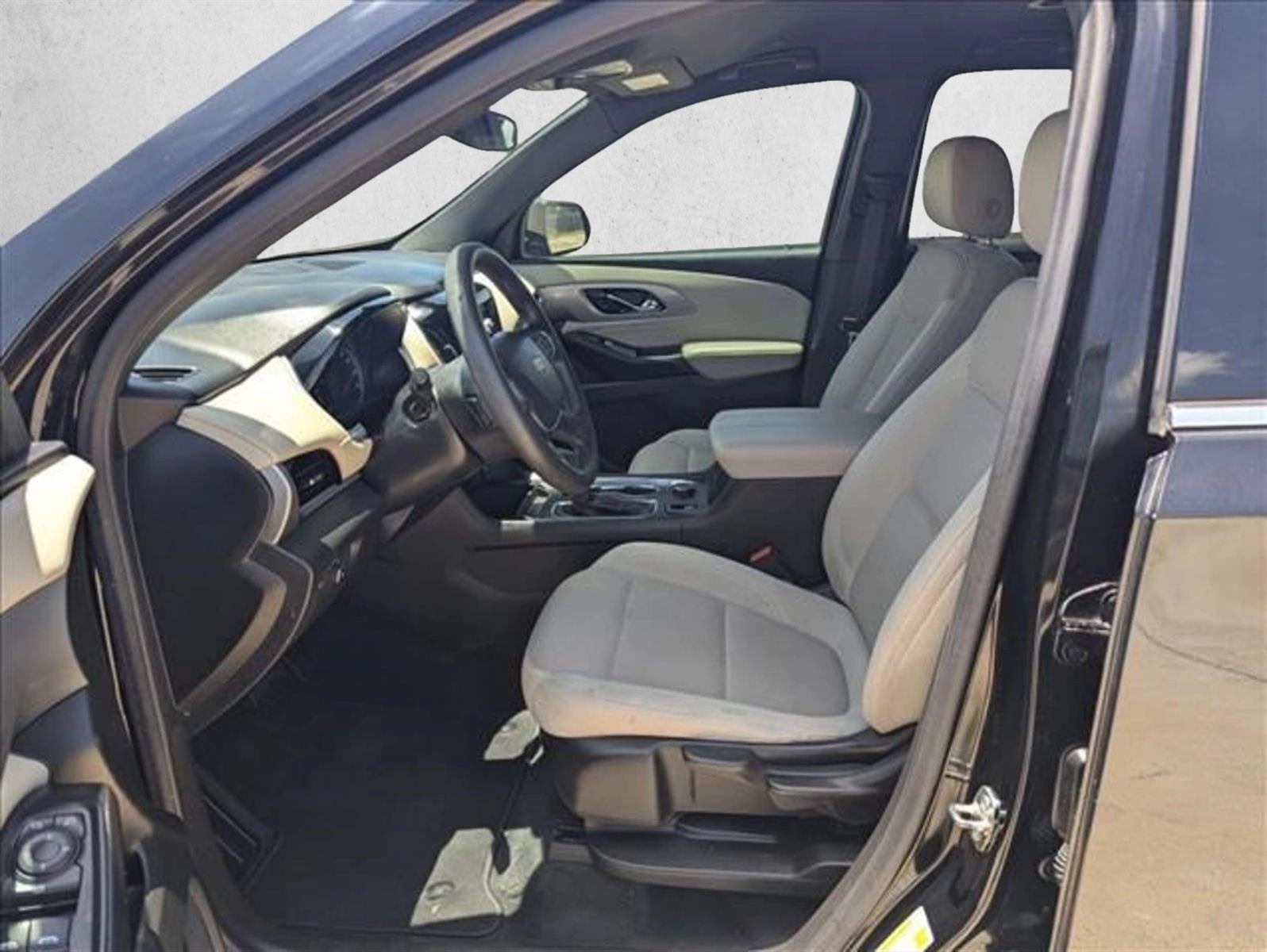2022 Chevrolet Traverse LS