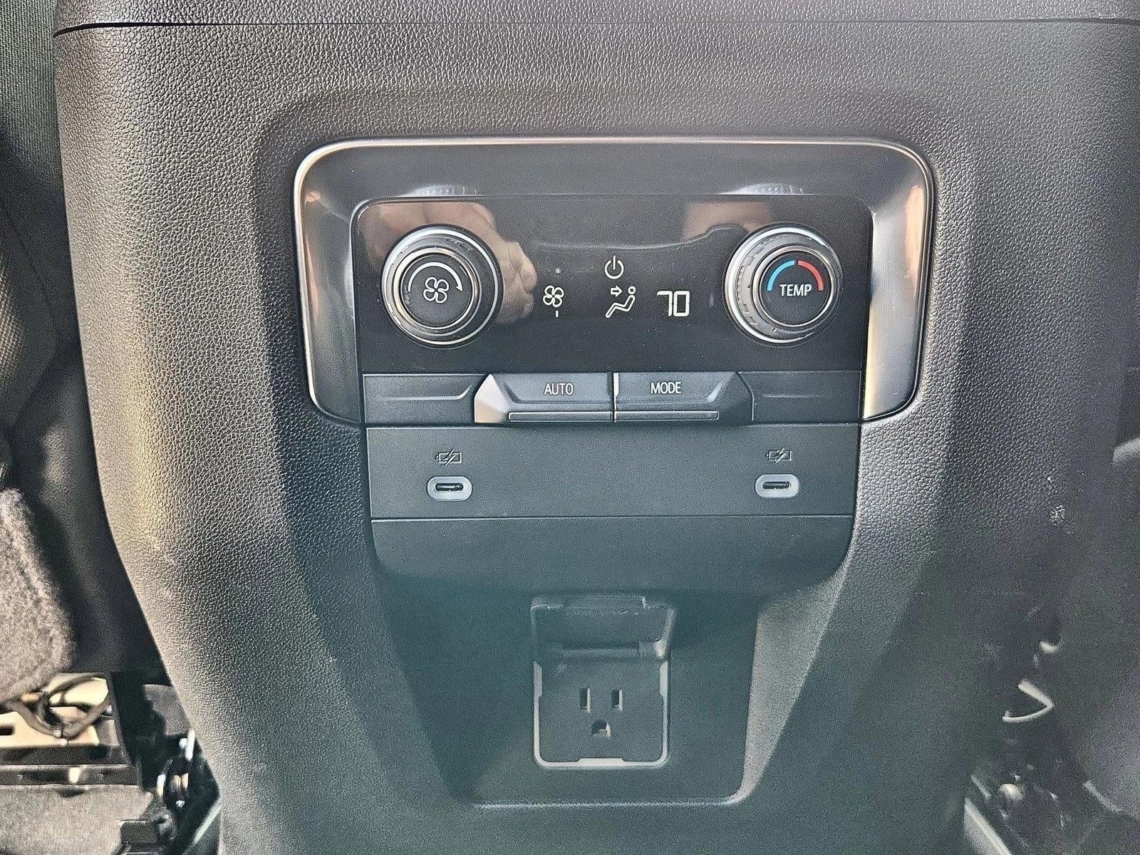 2024 Chevrolet Suburban LS