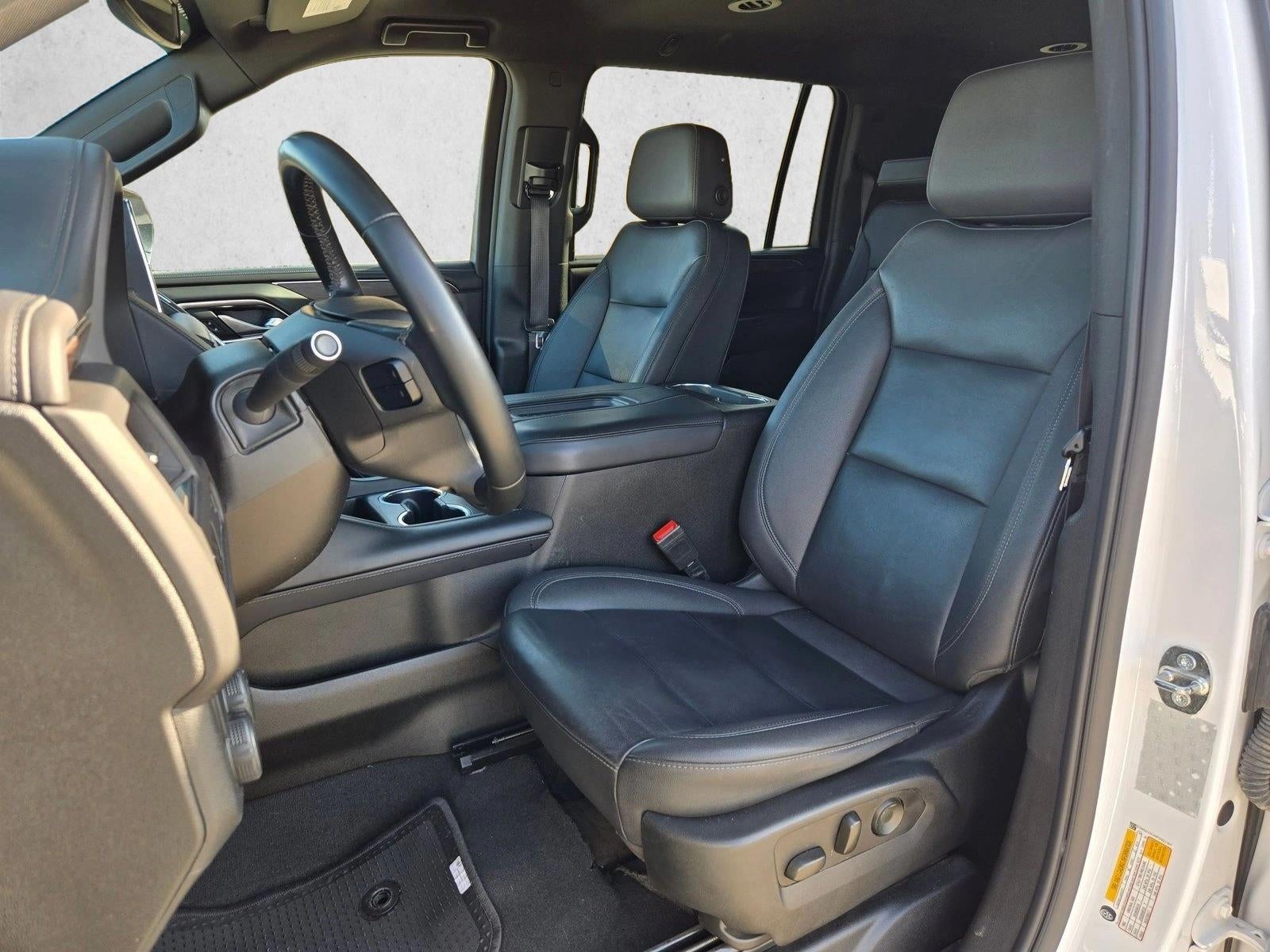 2023 Chevrolet Suburban LT