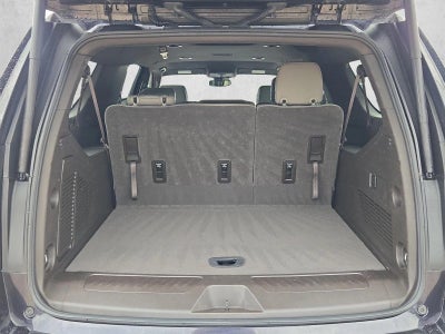 2024 Chevrolet Suburban LT