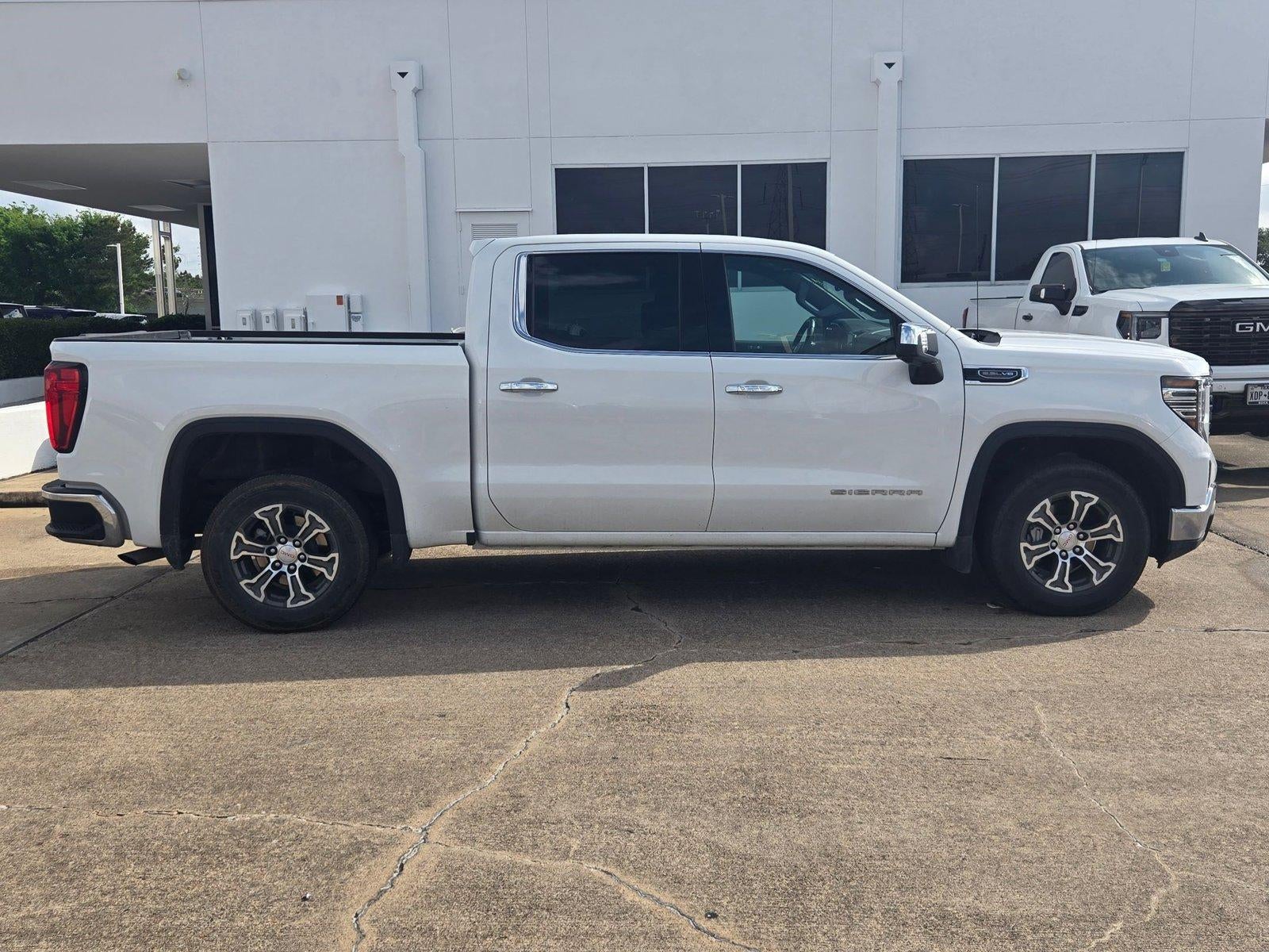 2025 GMC Sierra 1500 SLT
