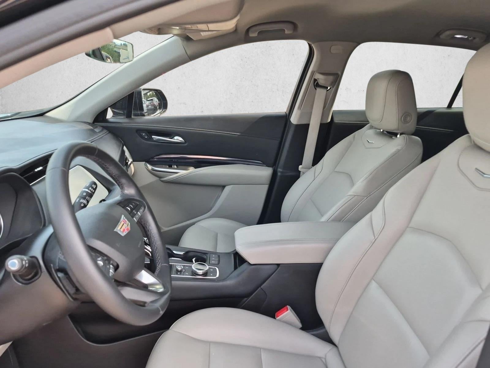 2023 Cadillac XT4 FWD Luxury