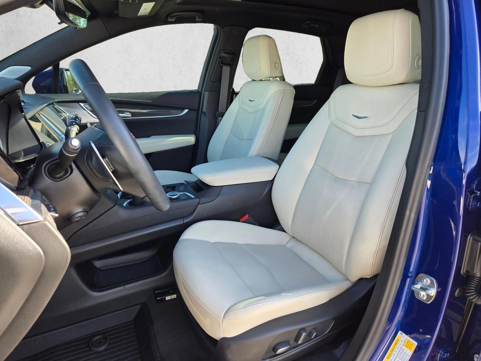 2025 Cadillac XT5 Sport