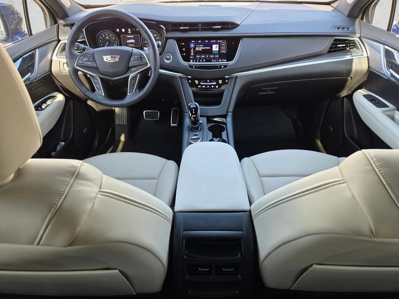 2025 Cadillac XT5 Sport