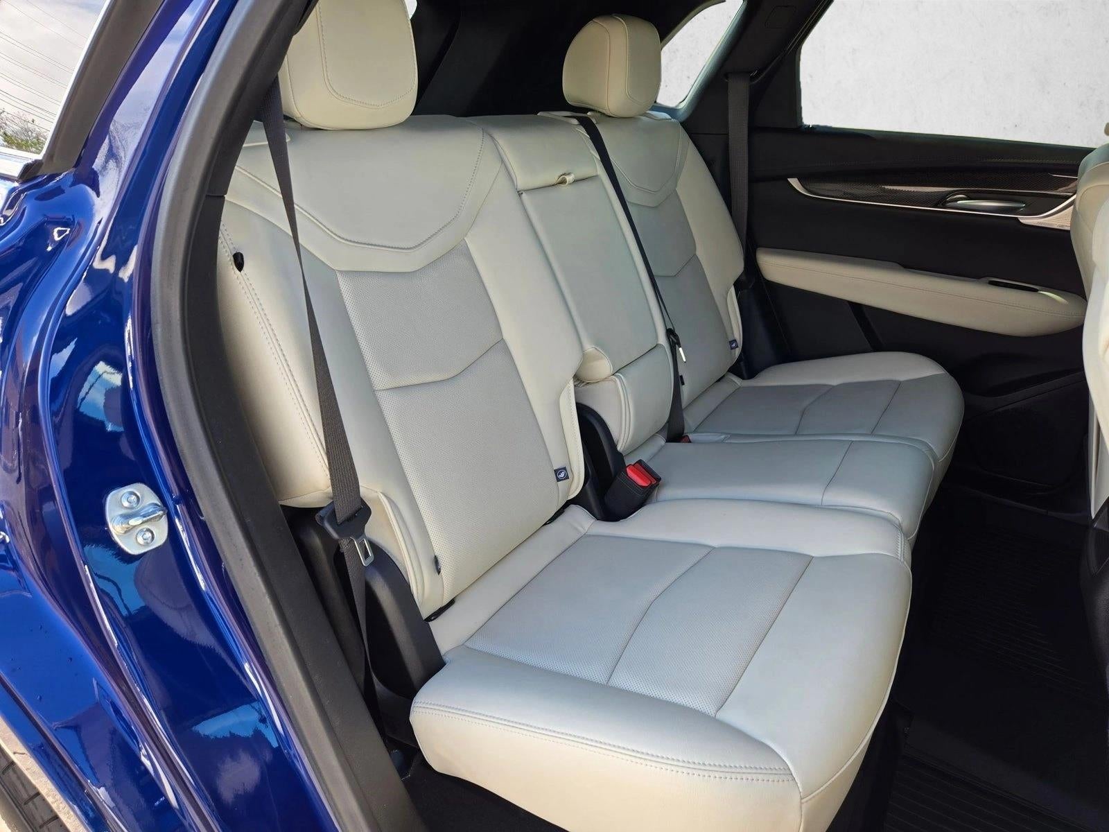 2025 Cadillac XT5 Sport