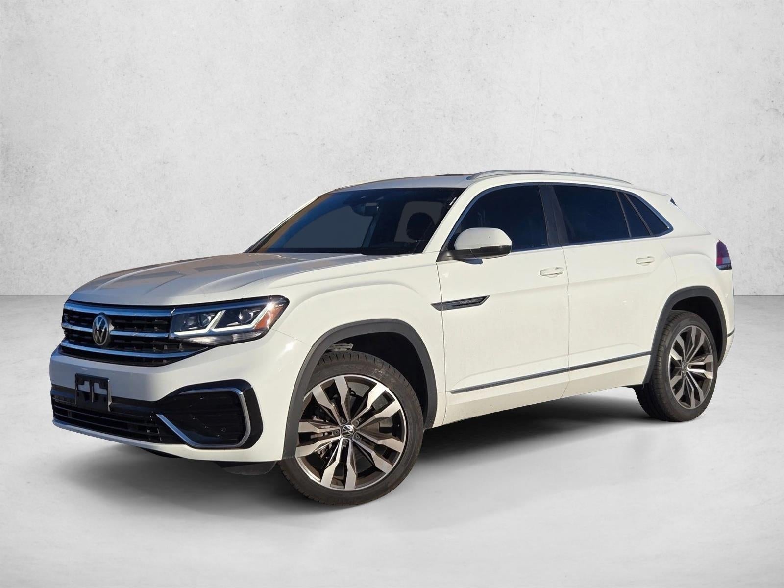 2020 Volkswagen Atlas Cross Sport SEL R-Line's photo