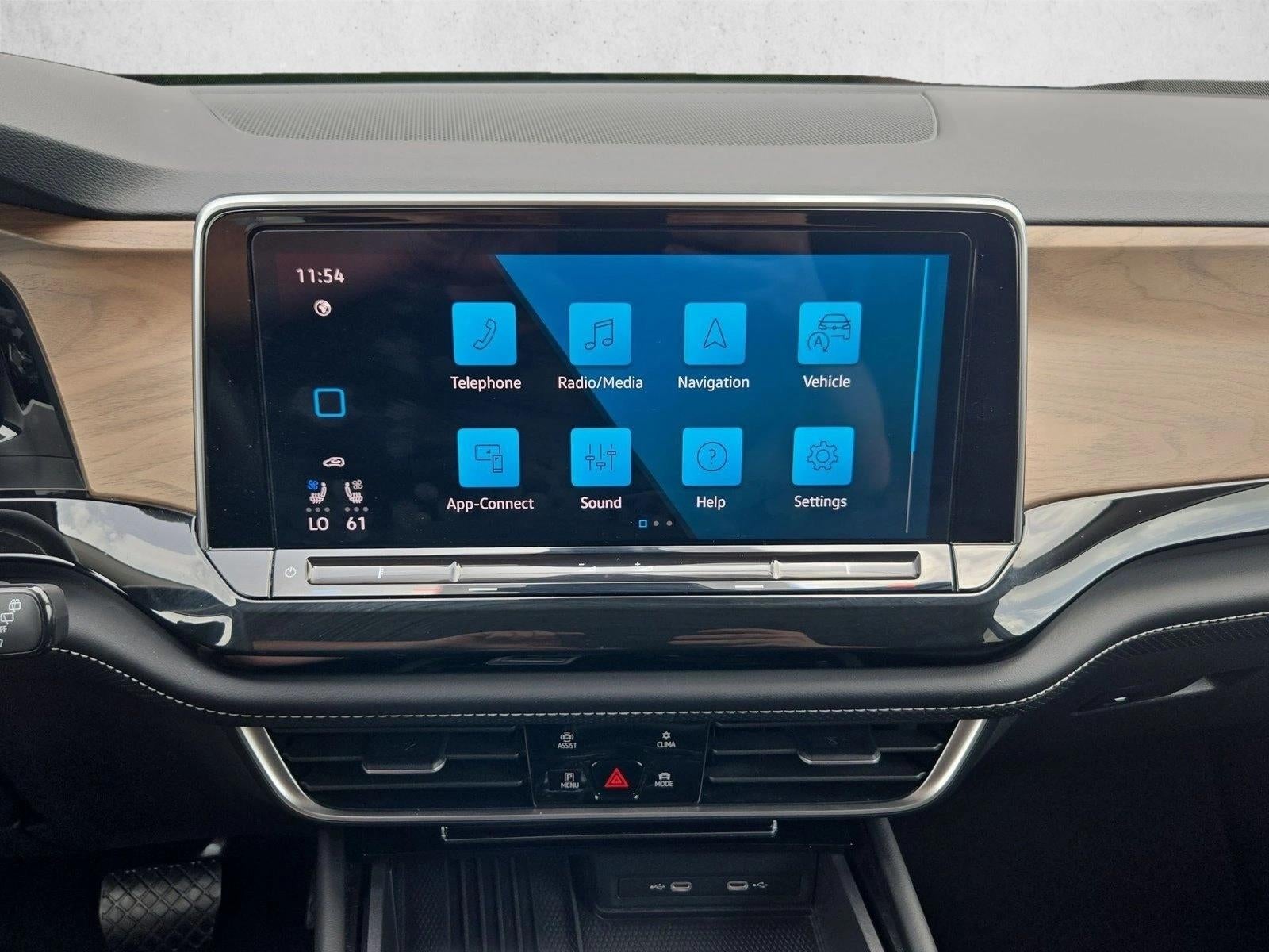 2025 Volkswagen Atlas 2.0T SE w/Technology