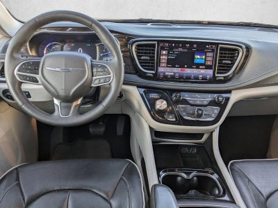 2023 Chrysler Pacifica Hybrid Limited