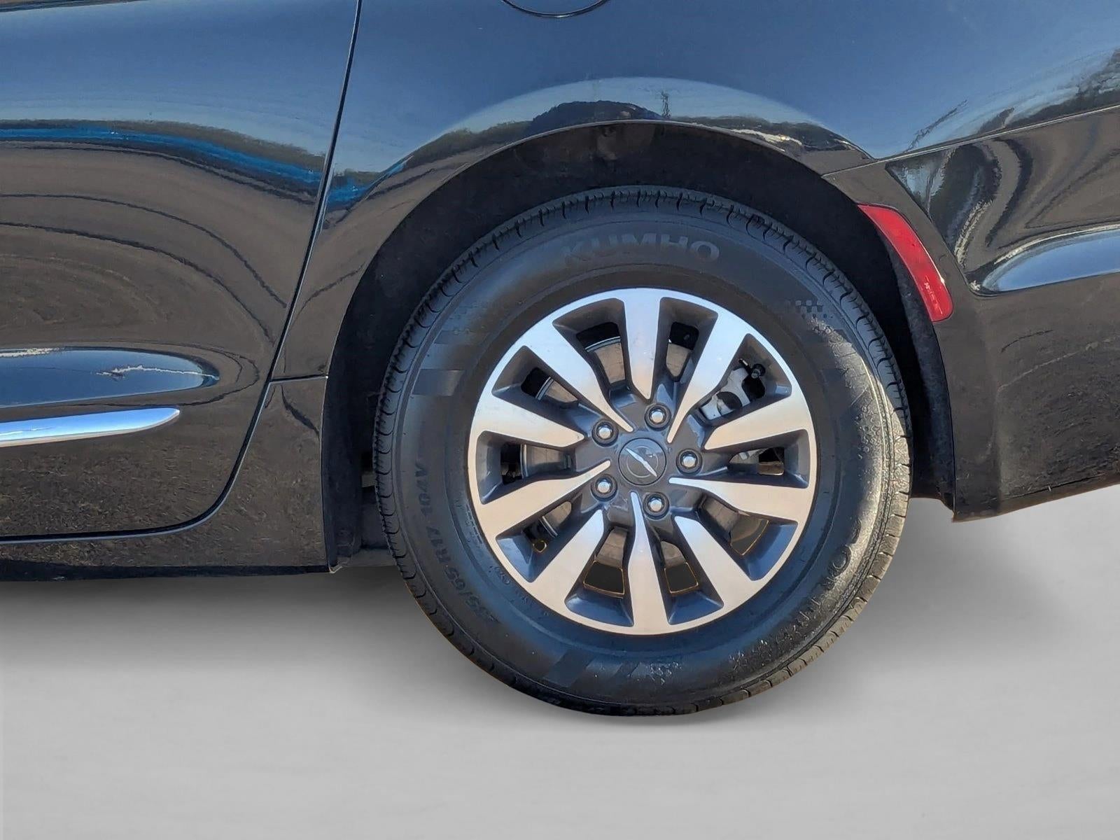 2023 Chrysler Pacifica Hybrid Limited