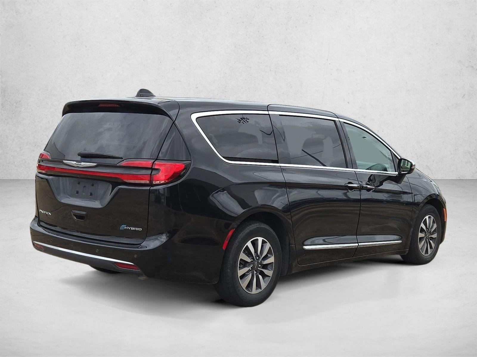 2023 Chrysler Pacifica Hybrid Limited