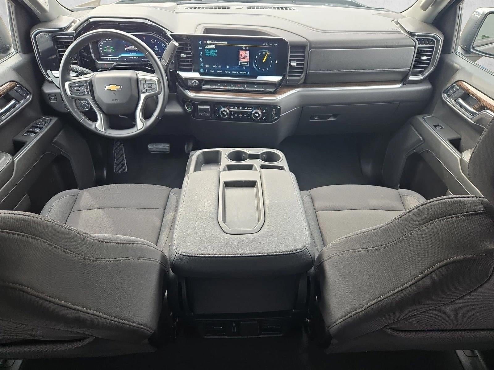 2025 Chevrolet Silverado 1500 LT