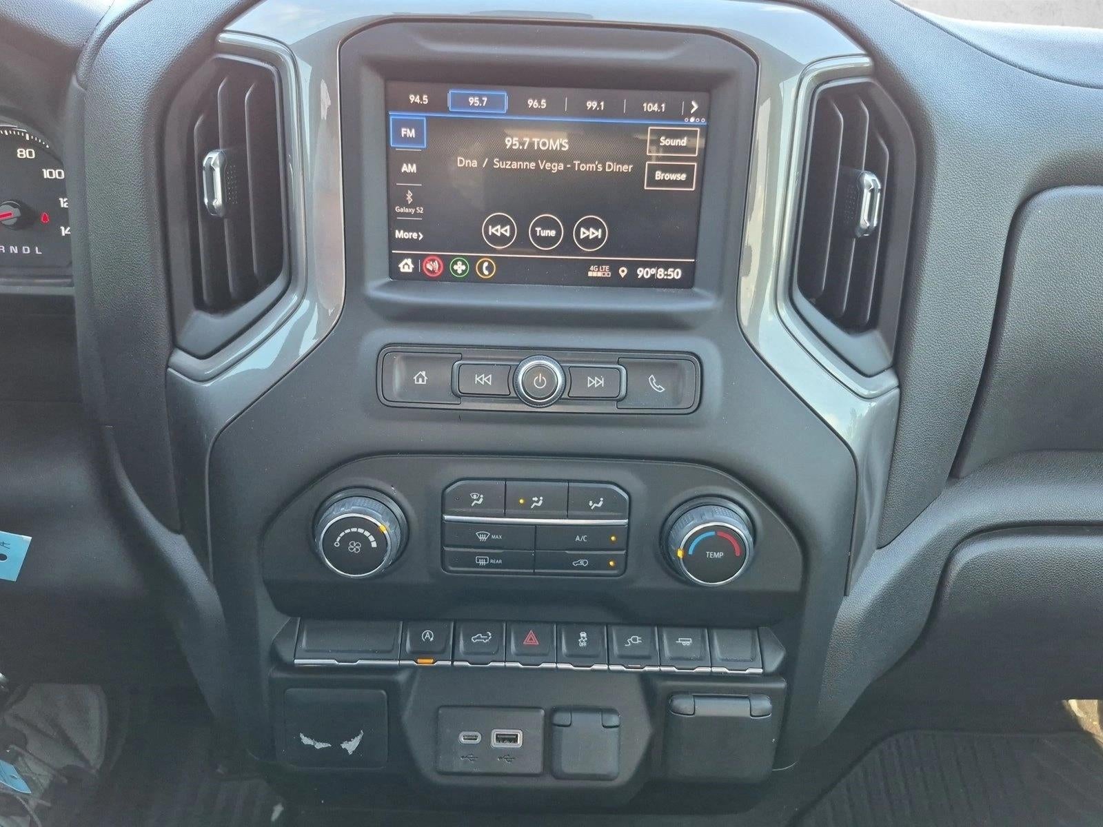 2022 Chevrolet Silverado 1500 LTD Custom