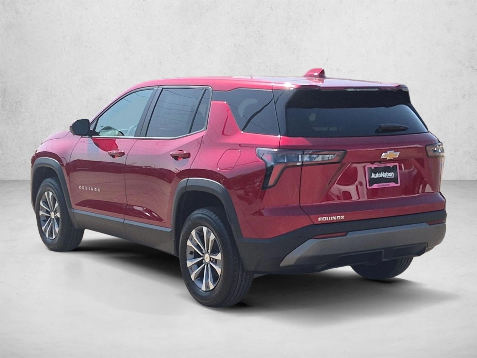 2027 Chevrolet Equinox LT - Photo 9