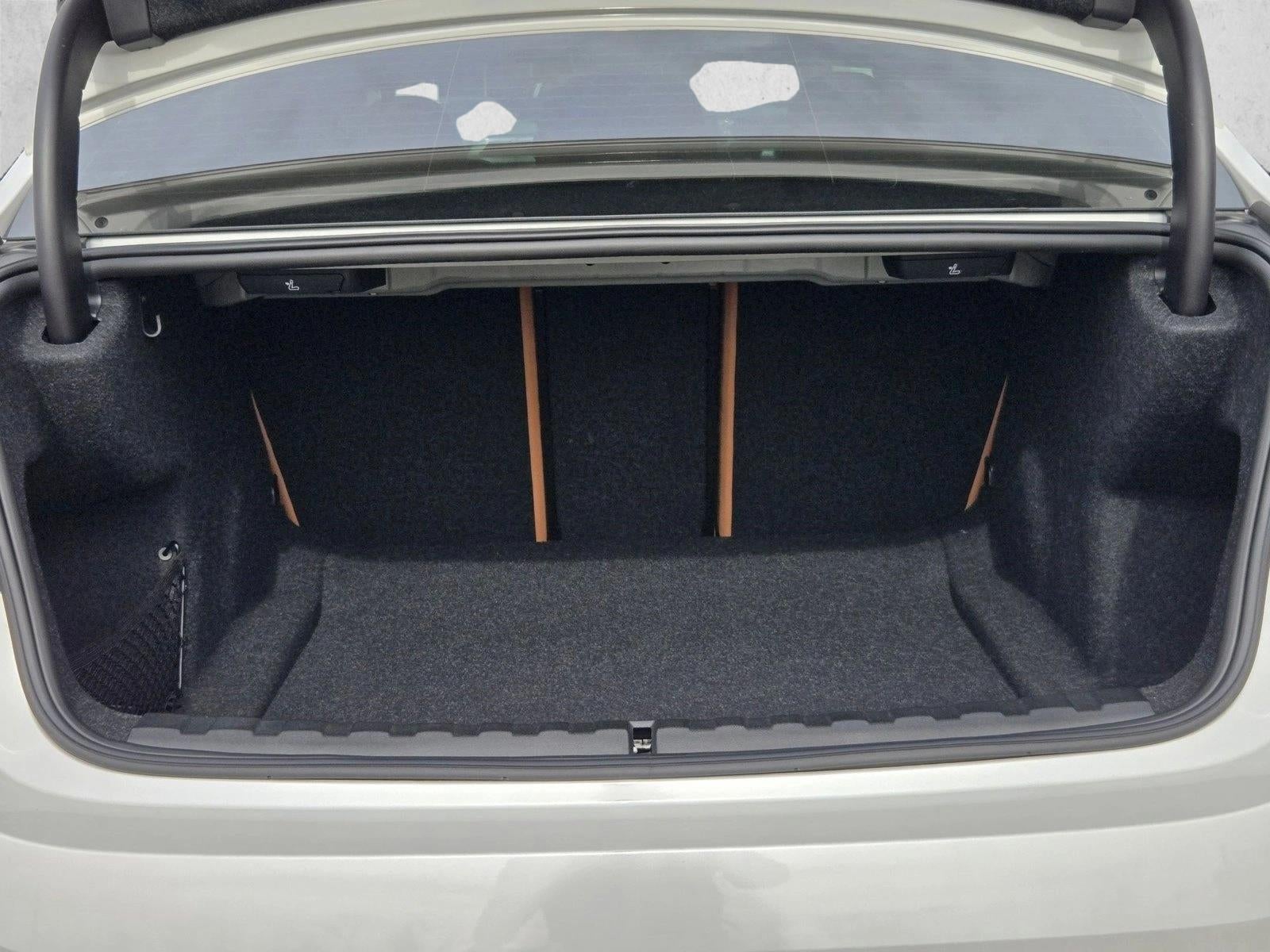 2025 BMW 3 Series 330i