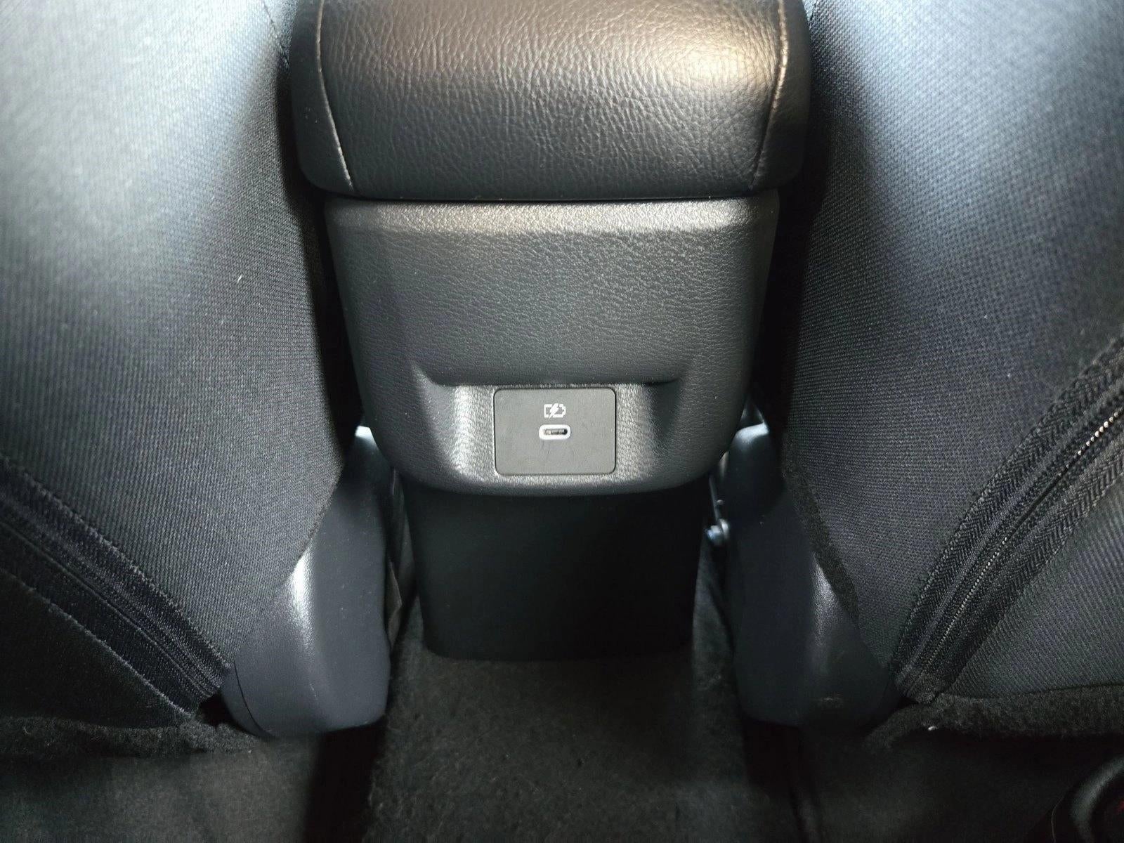 2024 Nissan Versa SR