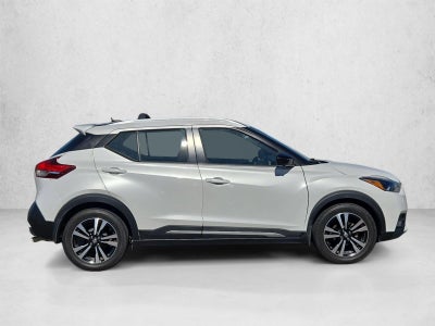 2019 Nissan Kicks SR