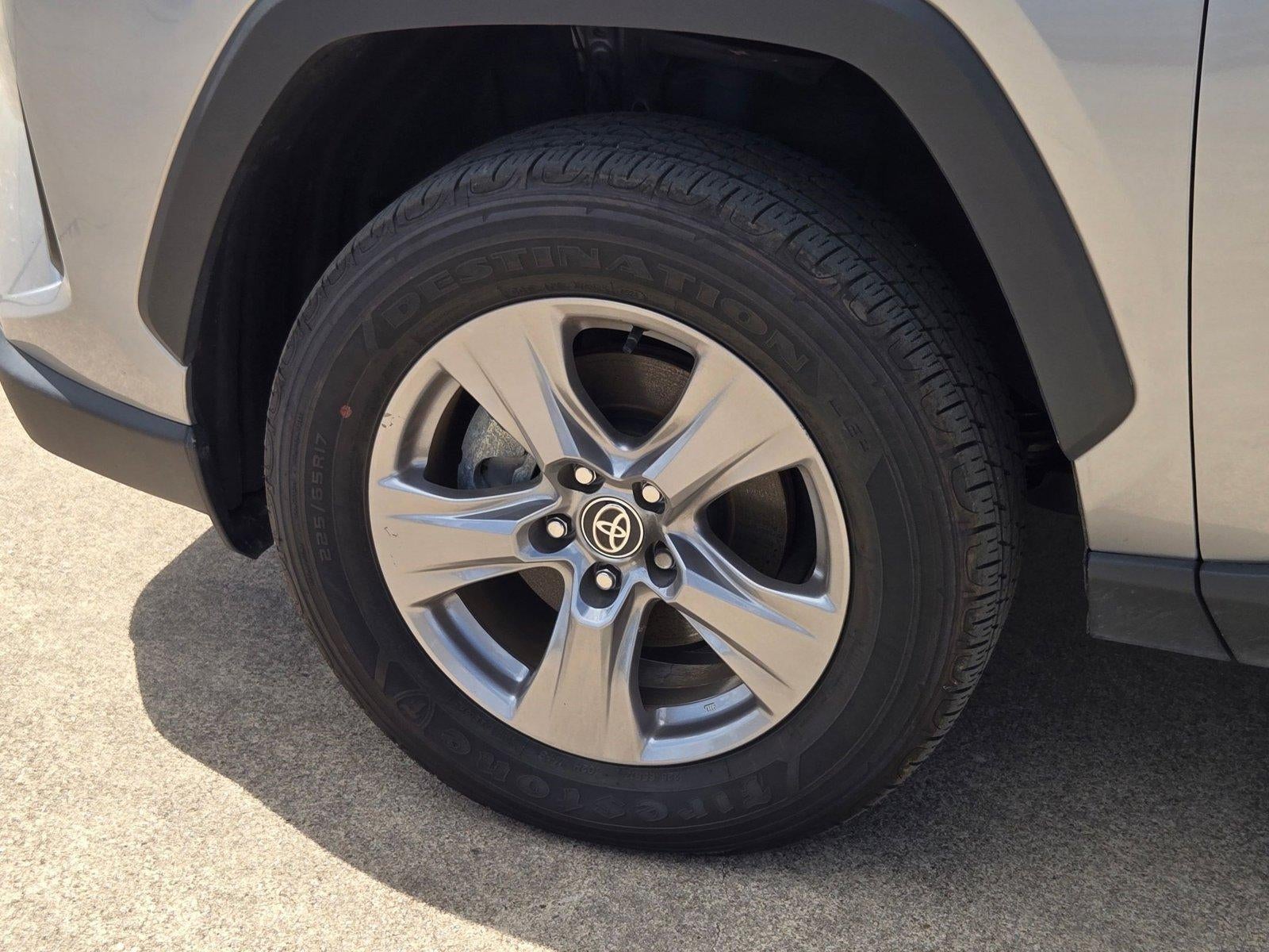 2025 Toyota RAV4 Hybrid LE