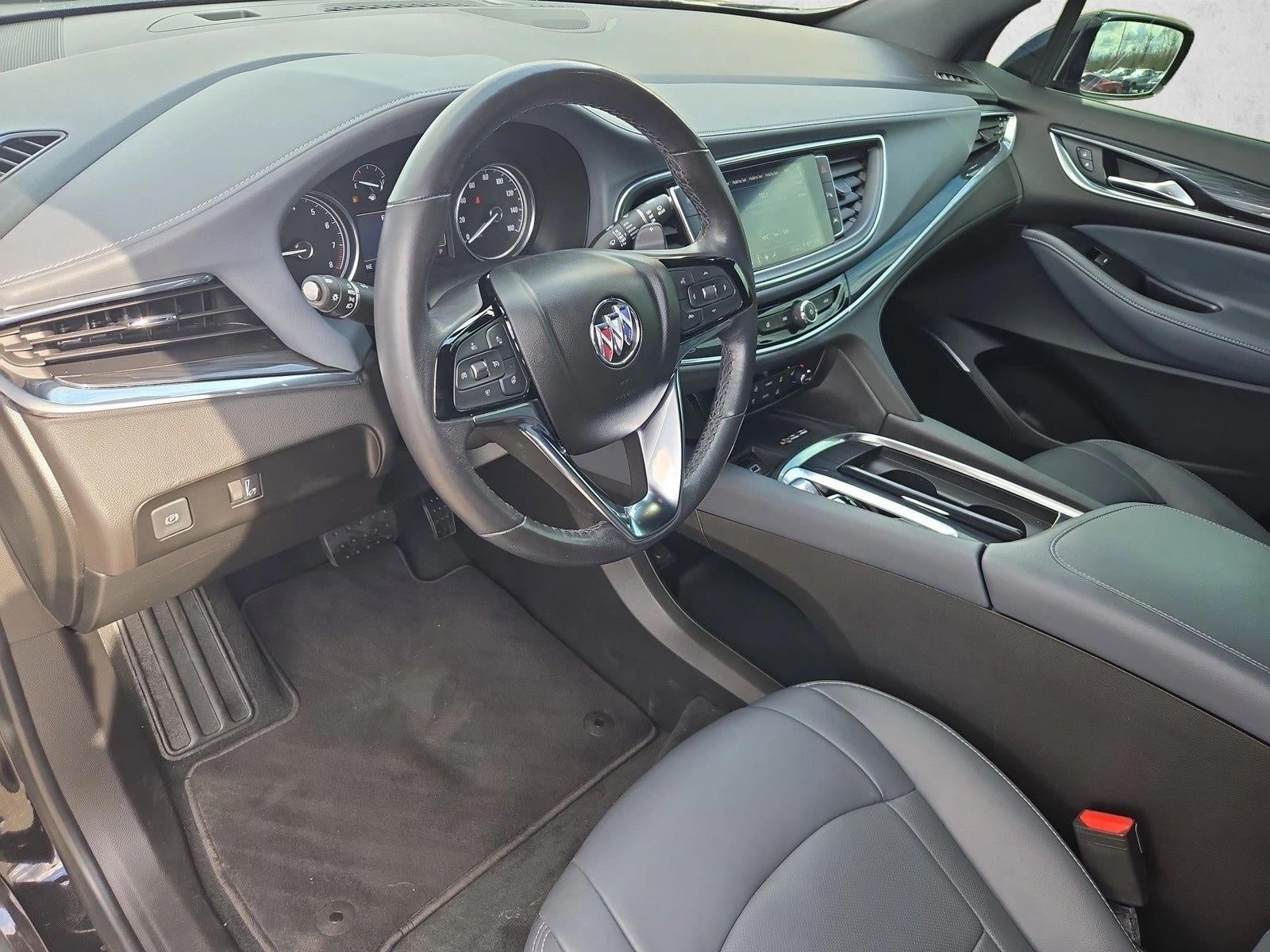 2022 Buick Enclave Essence