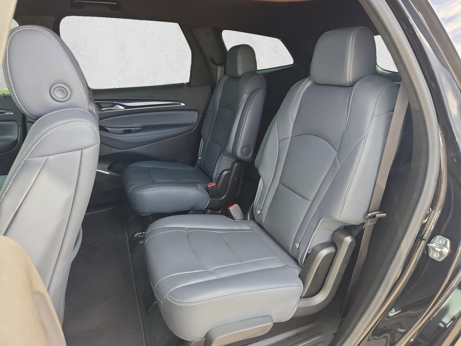 2022 Buick Enclave Essence