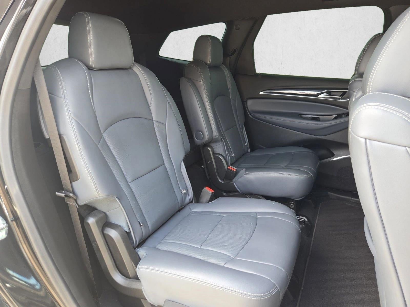 2022 Buick Enclave Essence