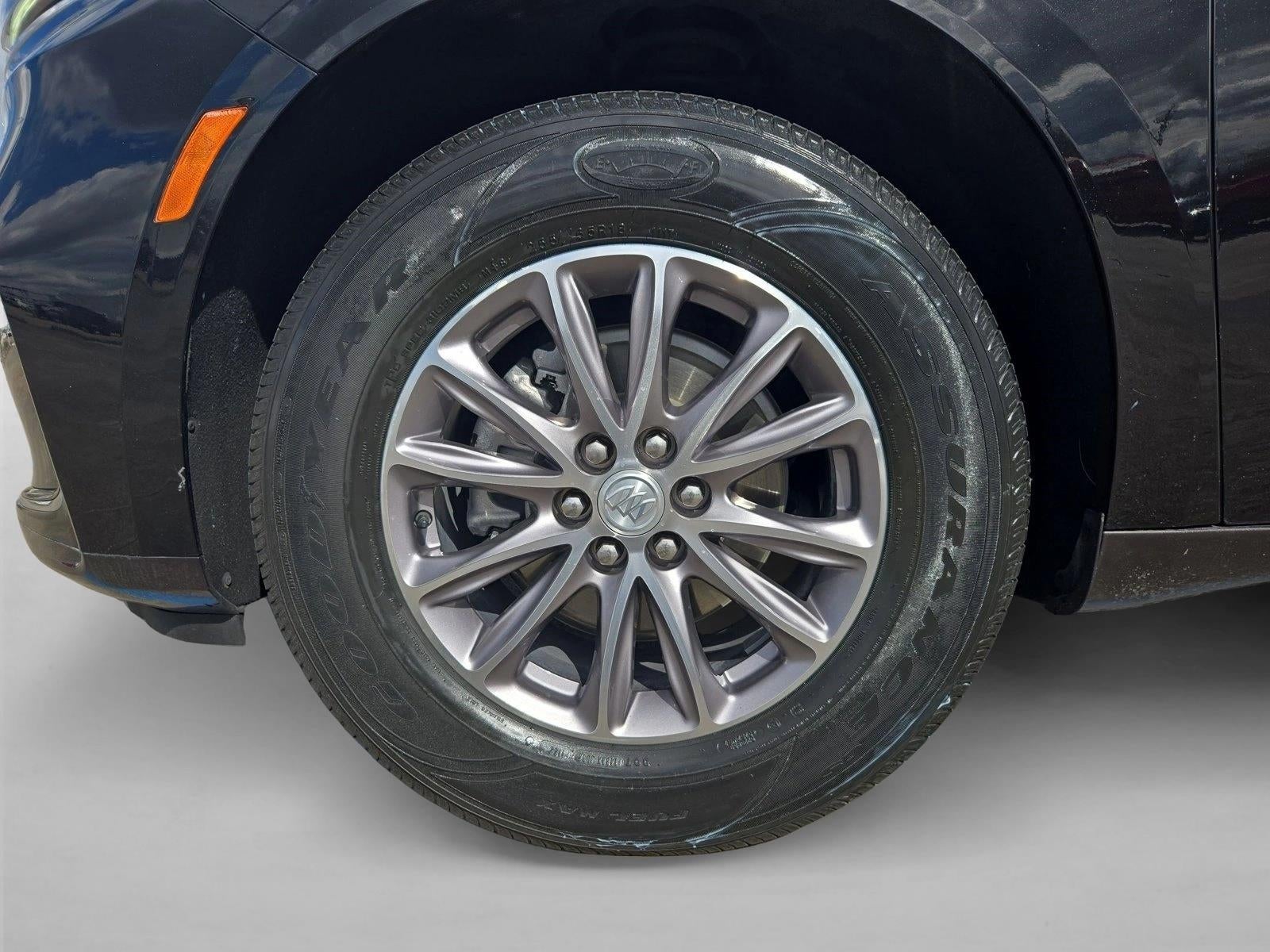 2022 Buick Enclave Essence