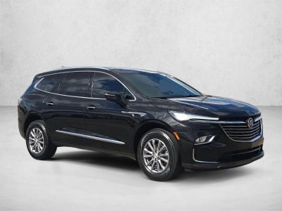 2022 Buick Enclave Essence