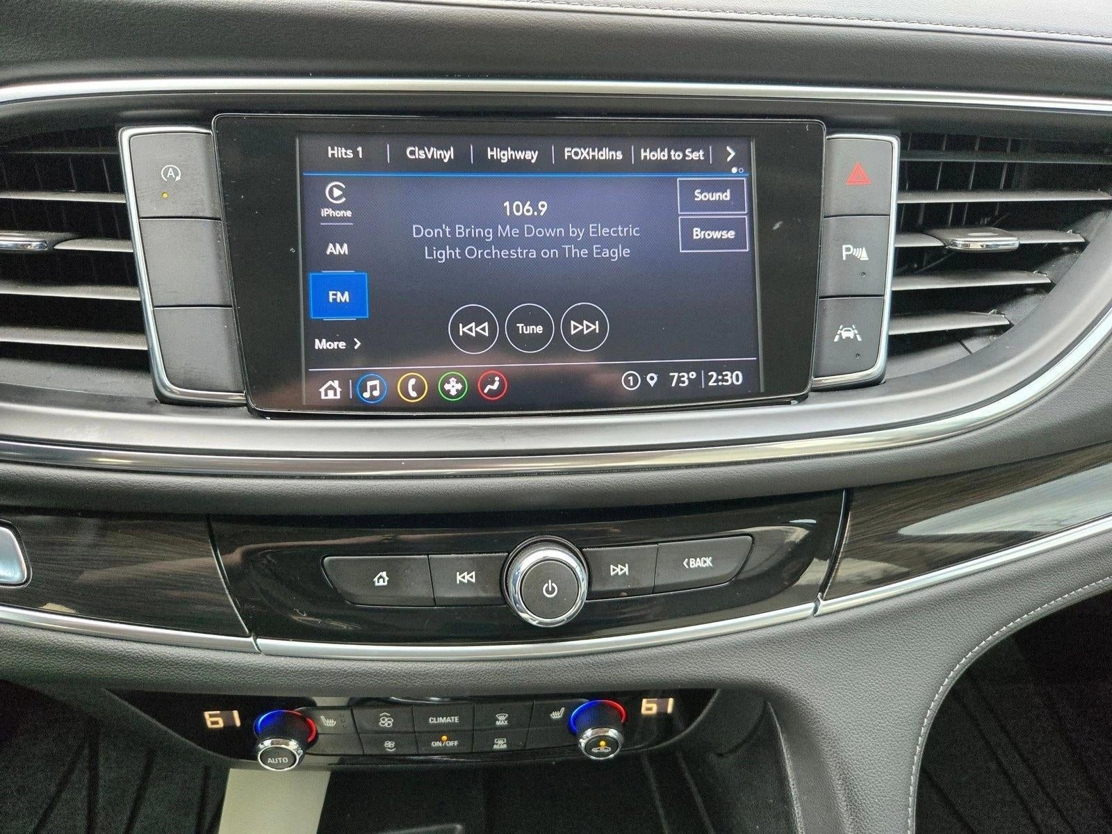 2022 Buick Enclave Essence