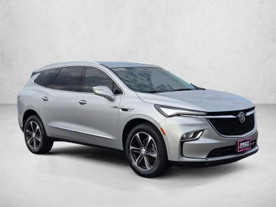 2022 Buick Enclave Essence