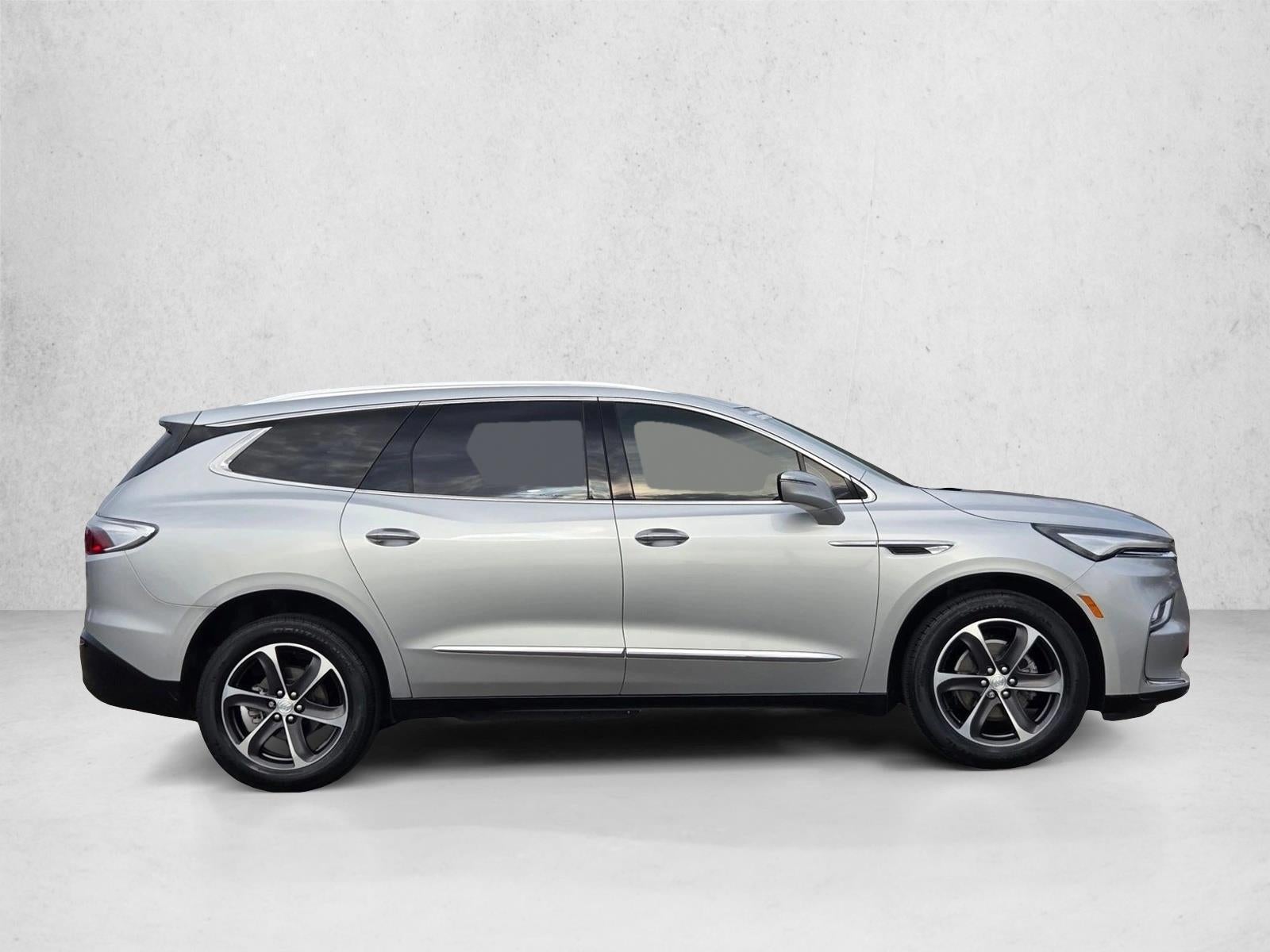 2022 Buick Enclave Essence