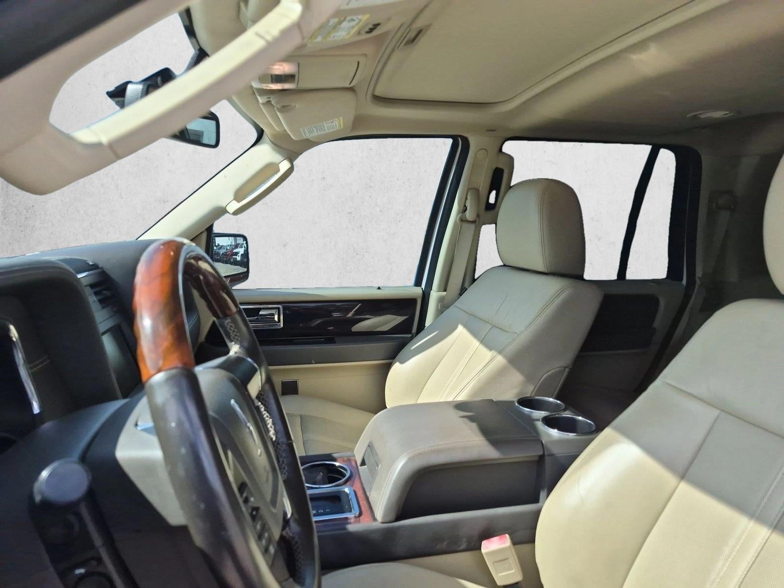 2015 Lincoln Navigator Base