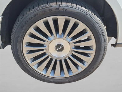 2015 Lincoln Navigator Base
