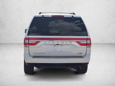 2015 Lincoln Navigator Base
