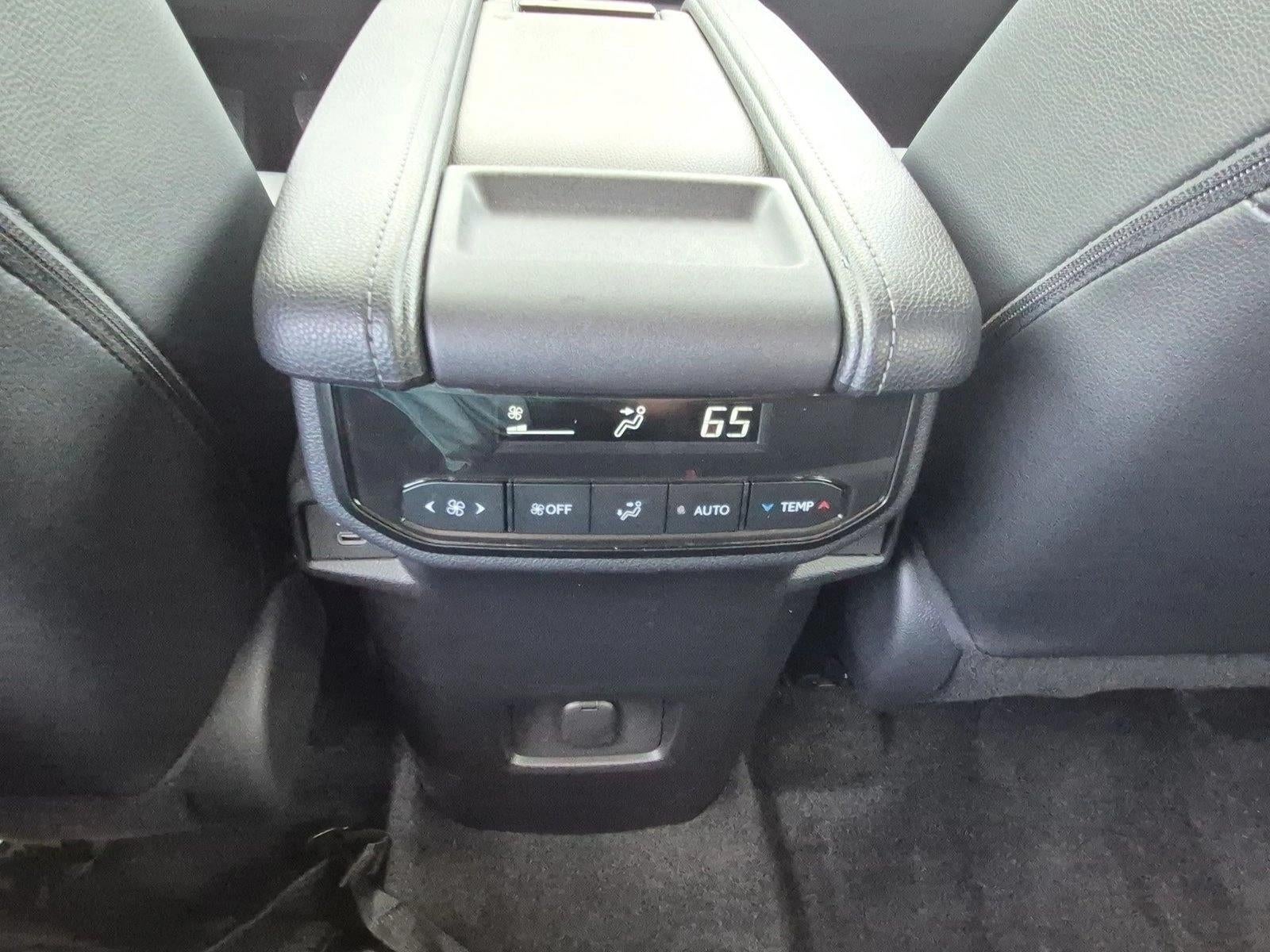 2026 Toyota Grand Highlander LE