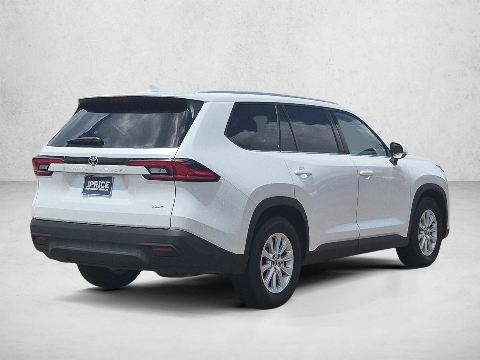 2026 Toyota Grand Highlander LE