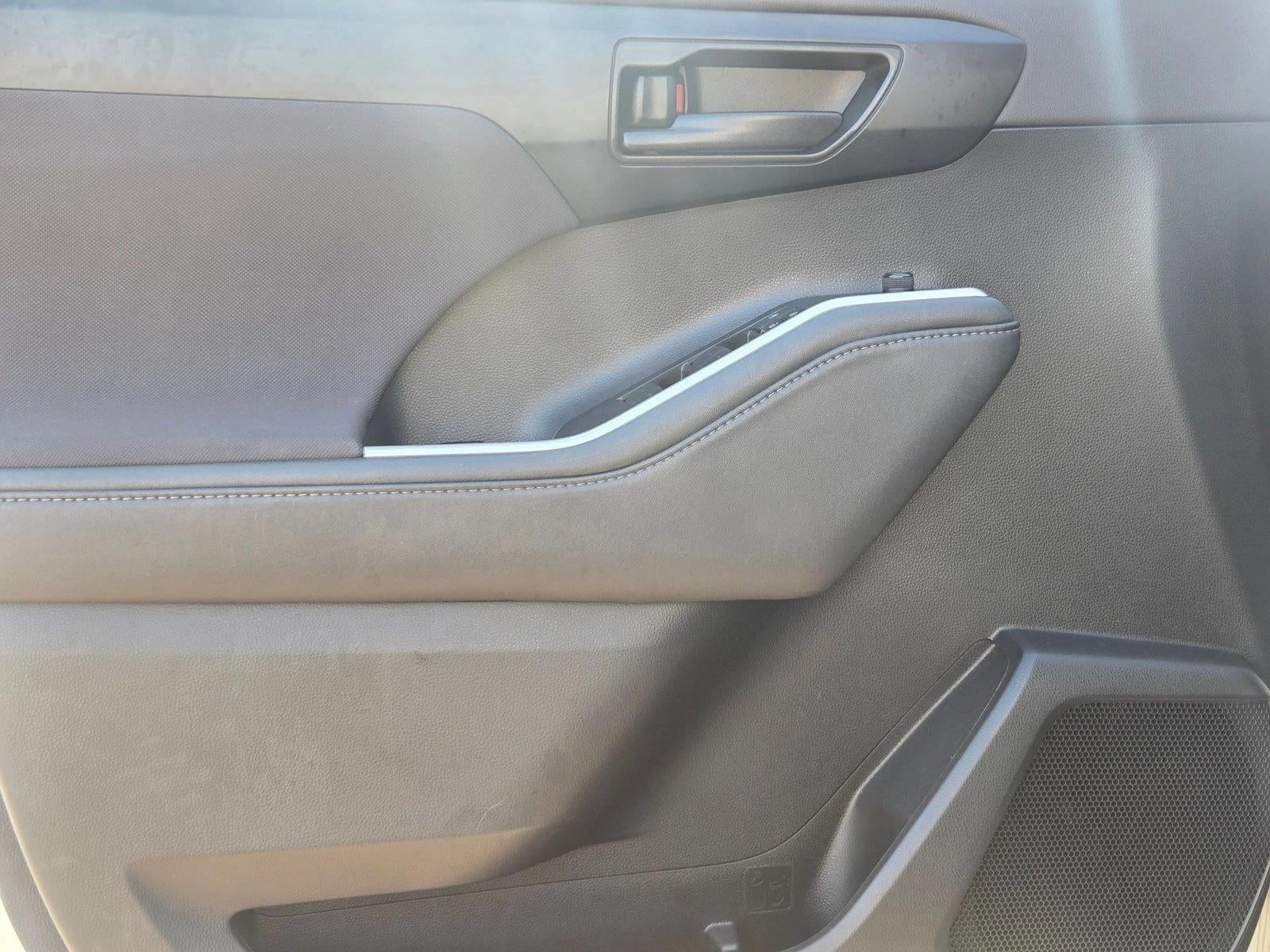 2021 Toyota Highlander L