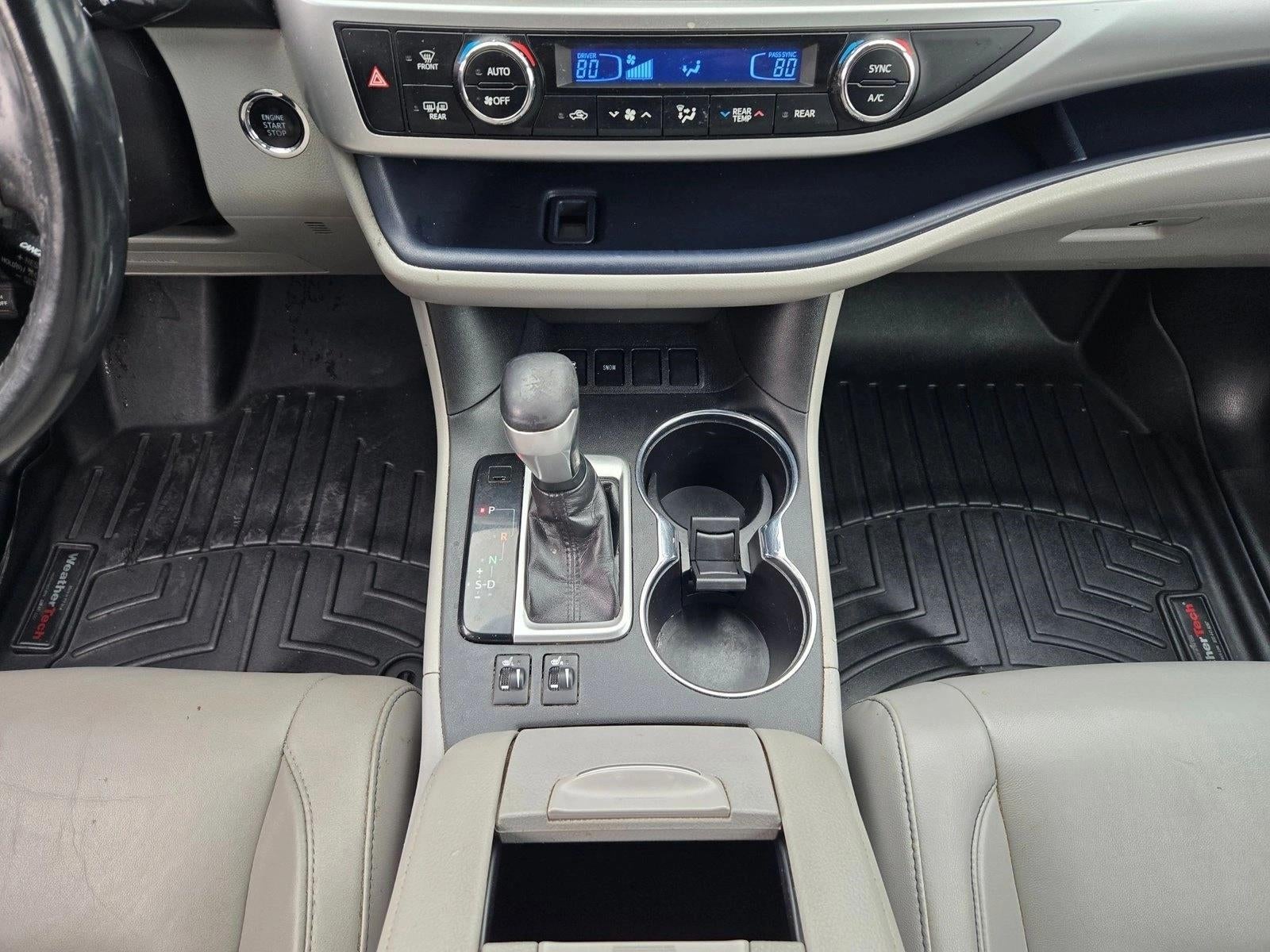 2019 Toyota Highlander SE