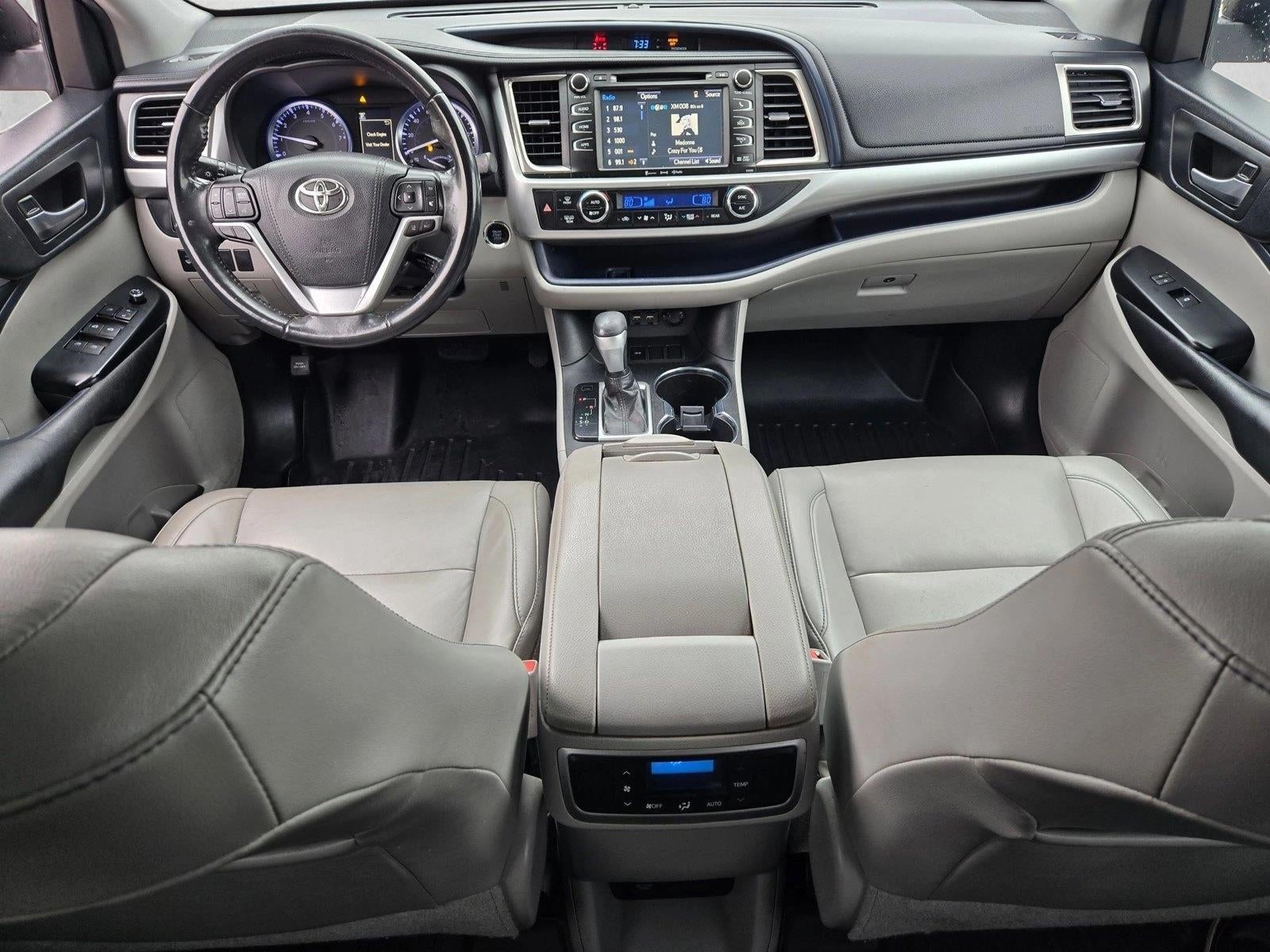 2019 Toyota Highlander SE