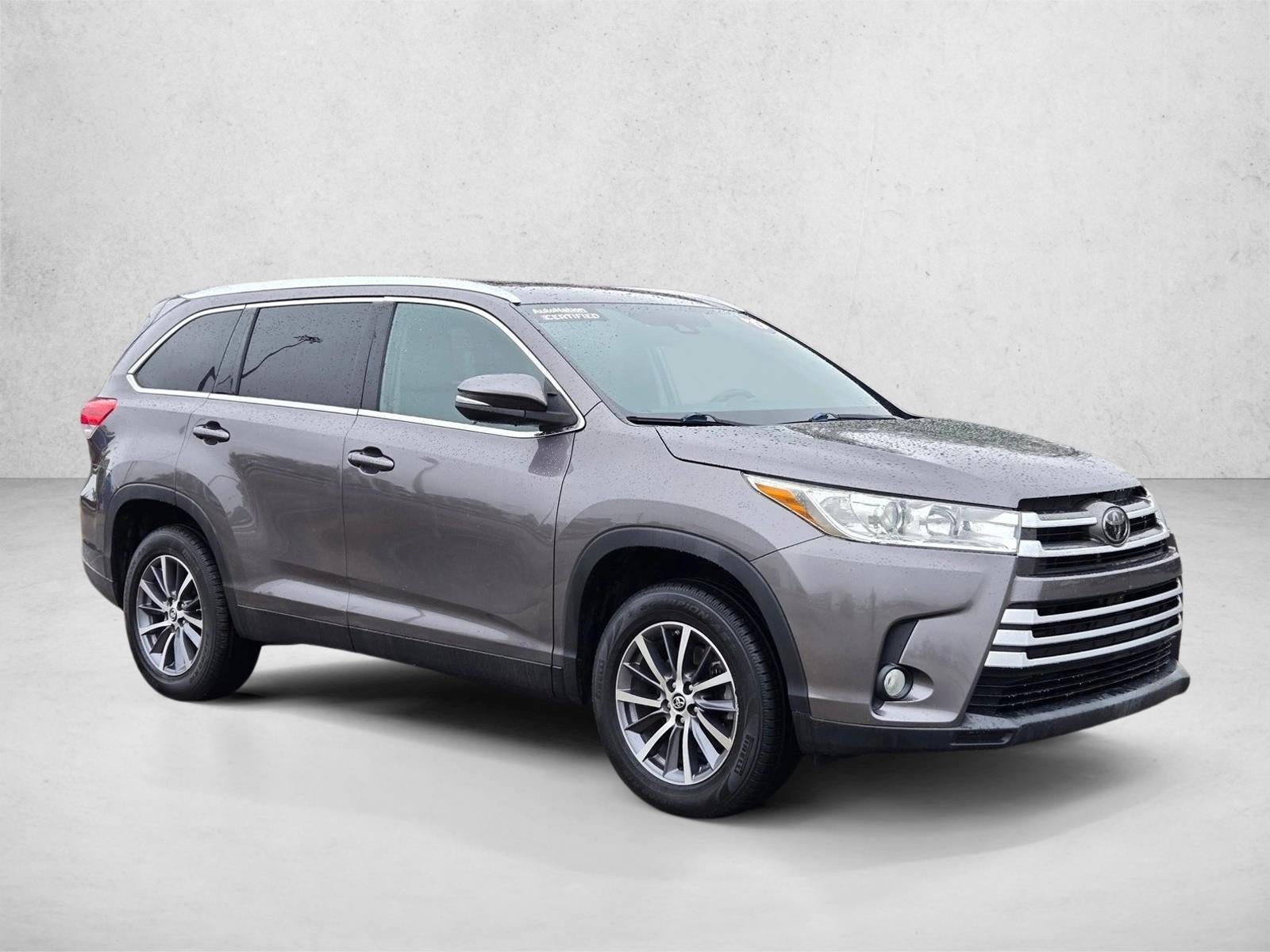 2019 Toyota Highlander SE