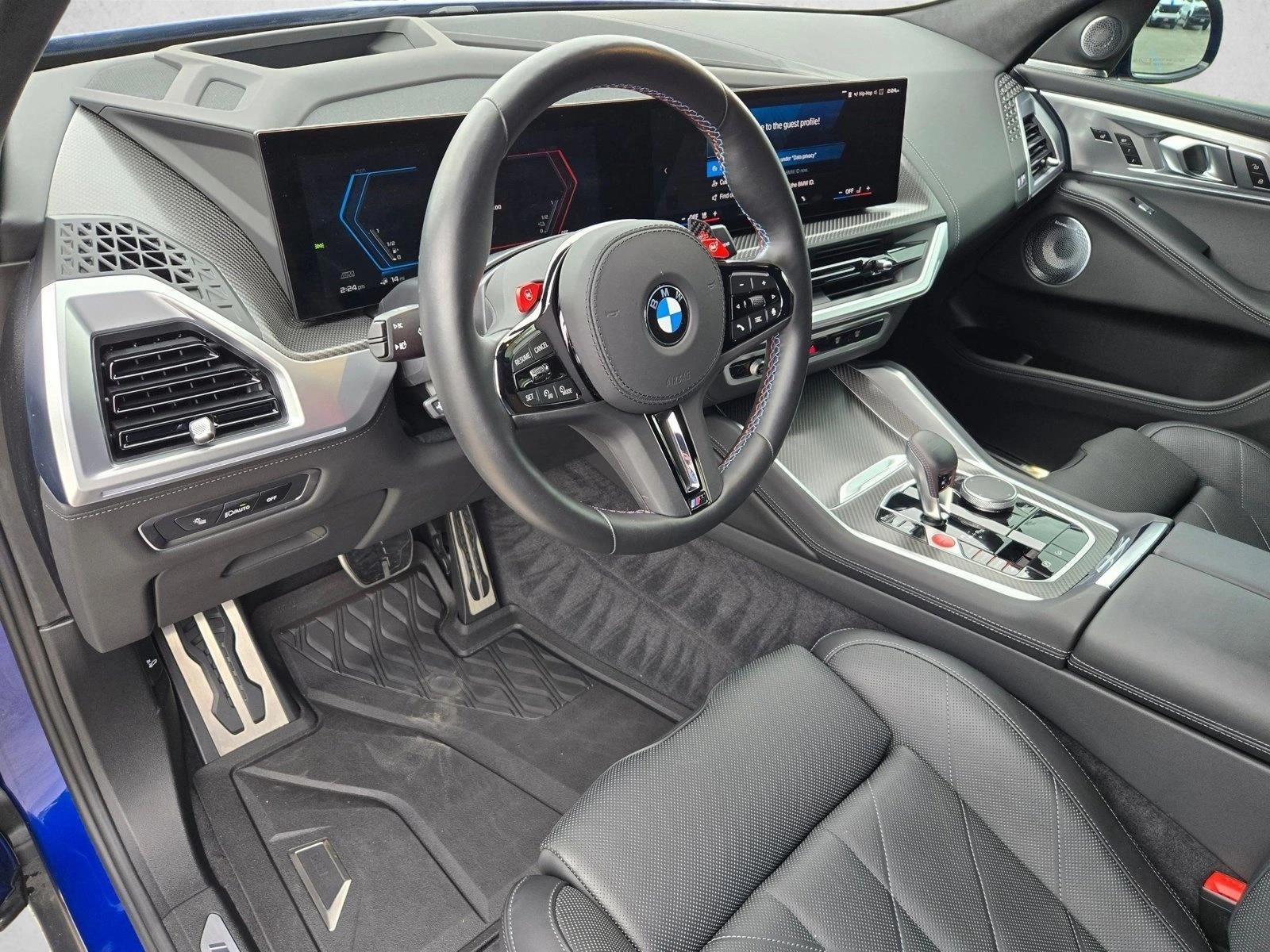 2025 BMW XM Base