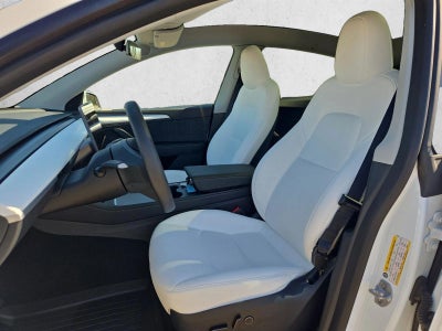 2025 Tesla Model Y Long Range