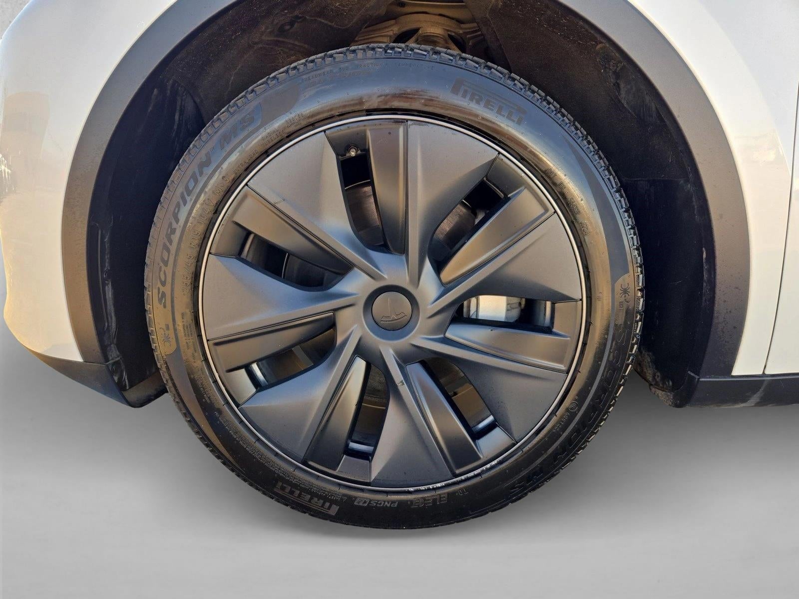 2025 Tesla Model Y Long Range