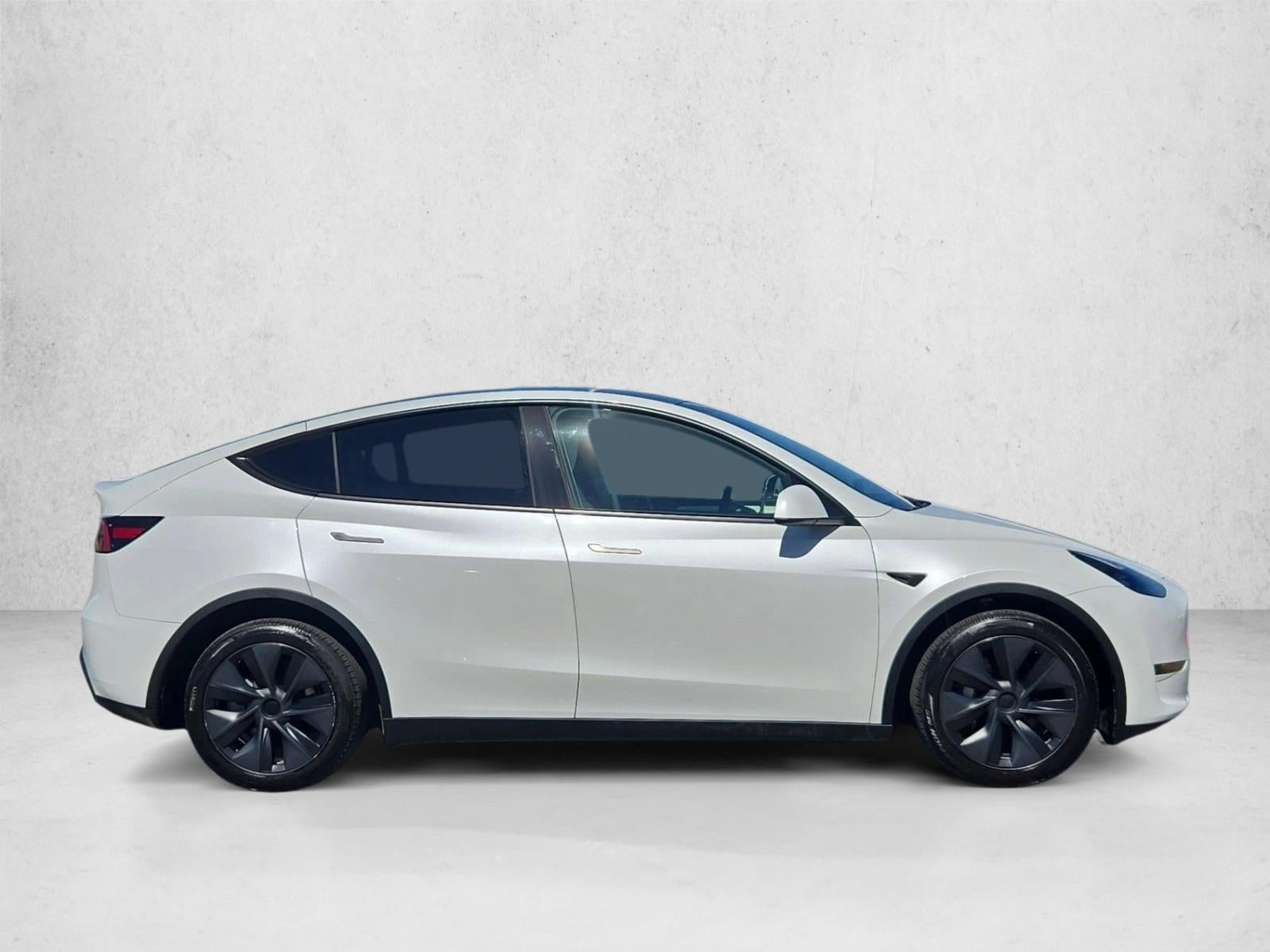 2025 Tesla Model Y Long Range