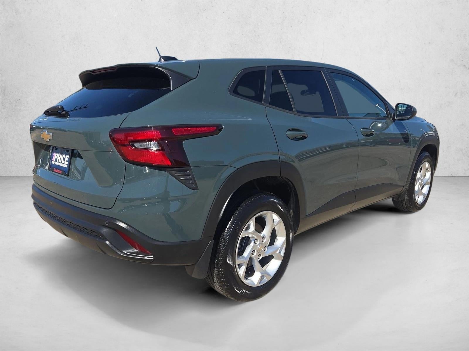 2025 Chevrolet Trax LS