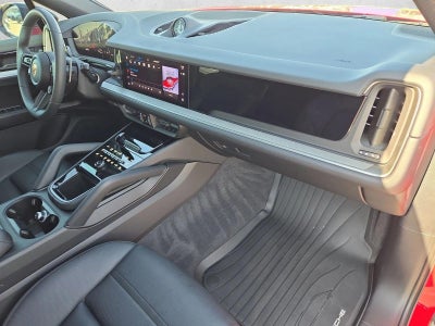 2025 Porsche Cayenne Base